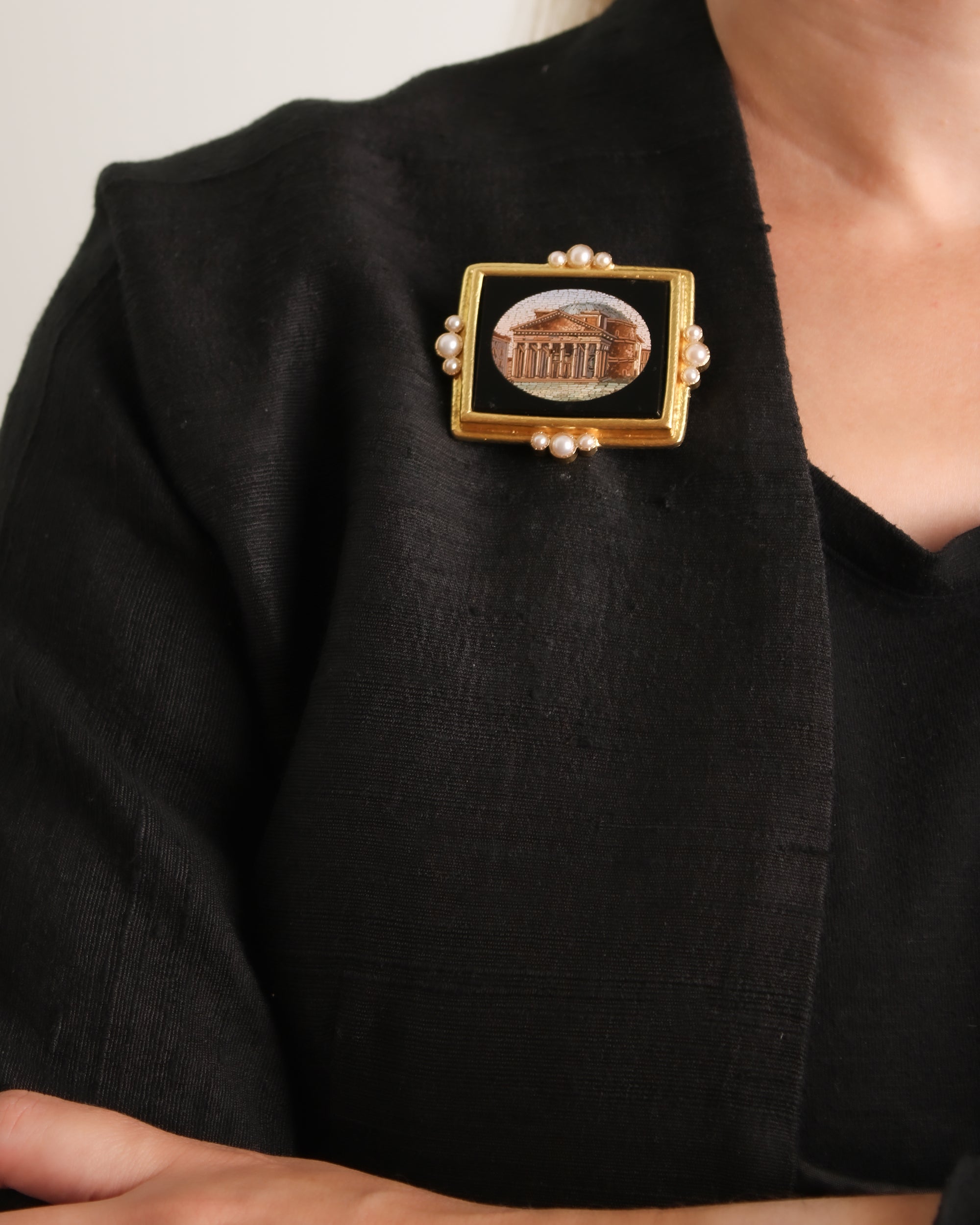 Antique Micromosaic 'Pantheon' Brooch/Pendant