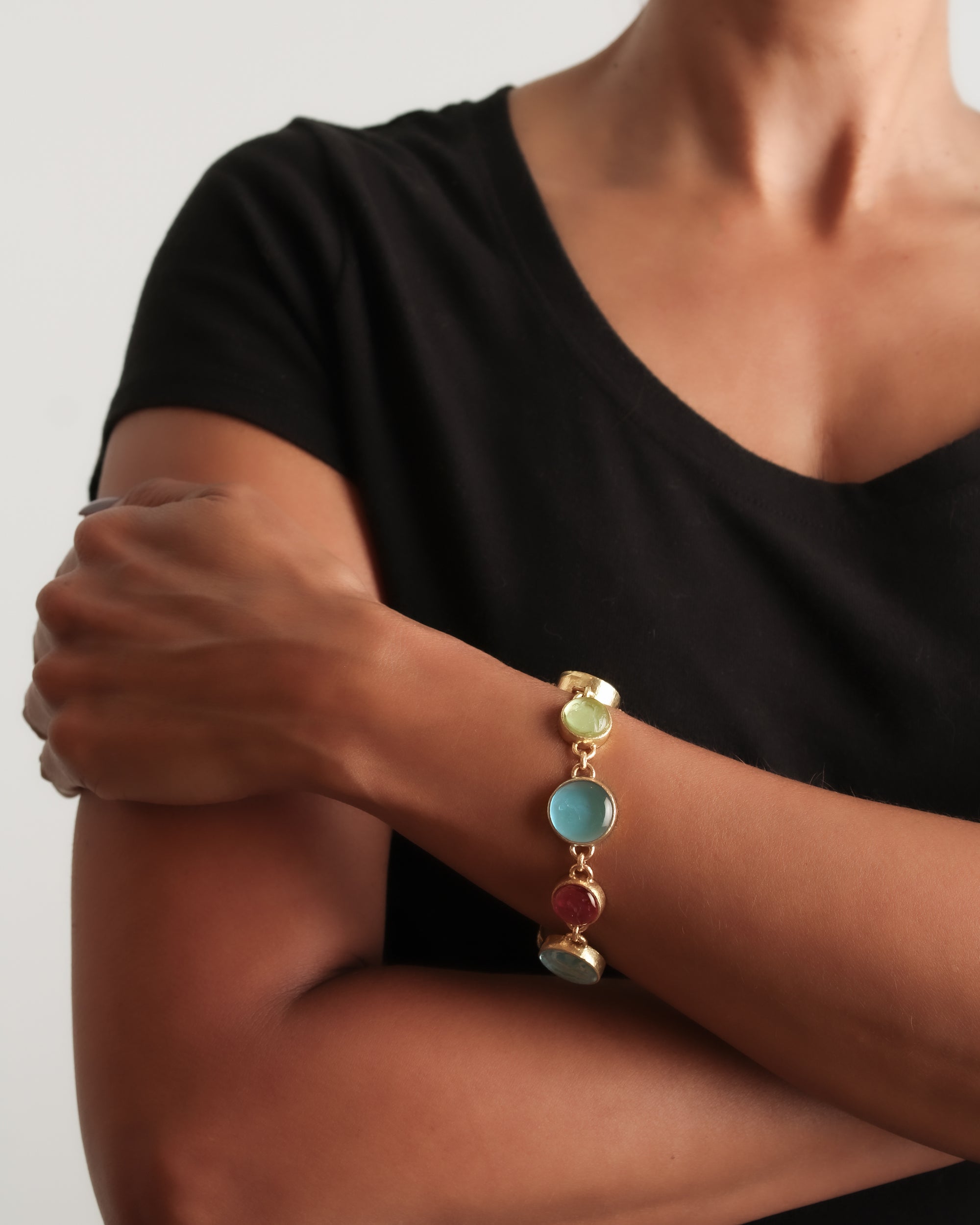 Pastel Round Venetian Glass Intaglio Bracelet
