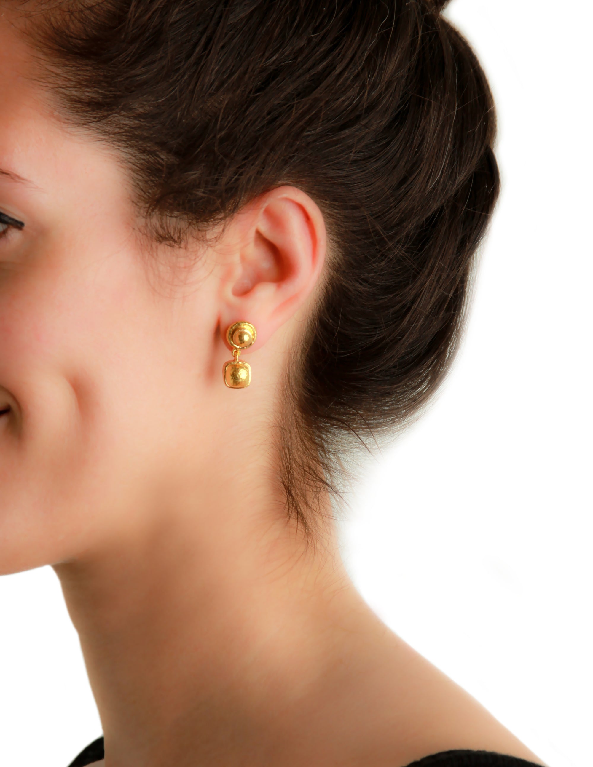 Gold drop stud earring