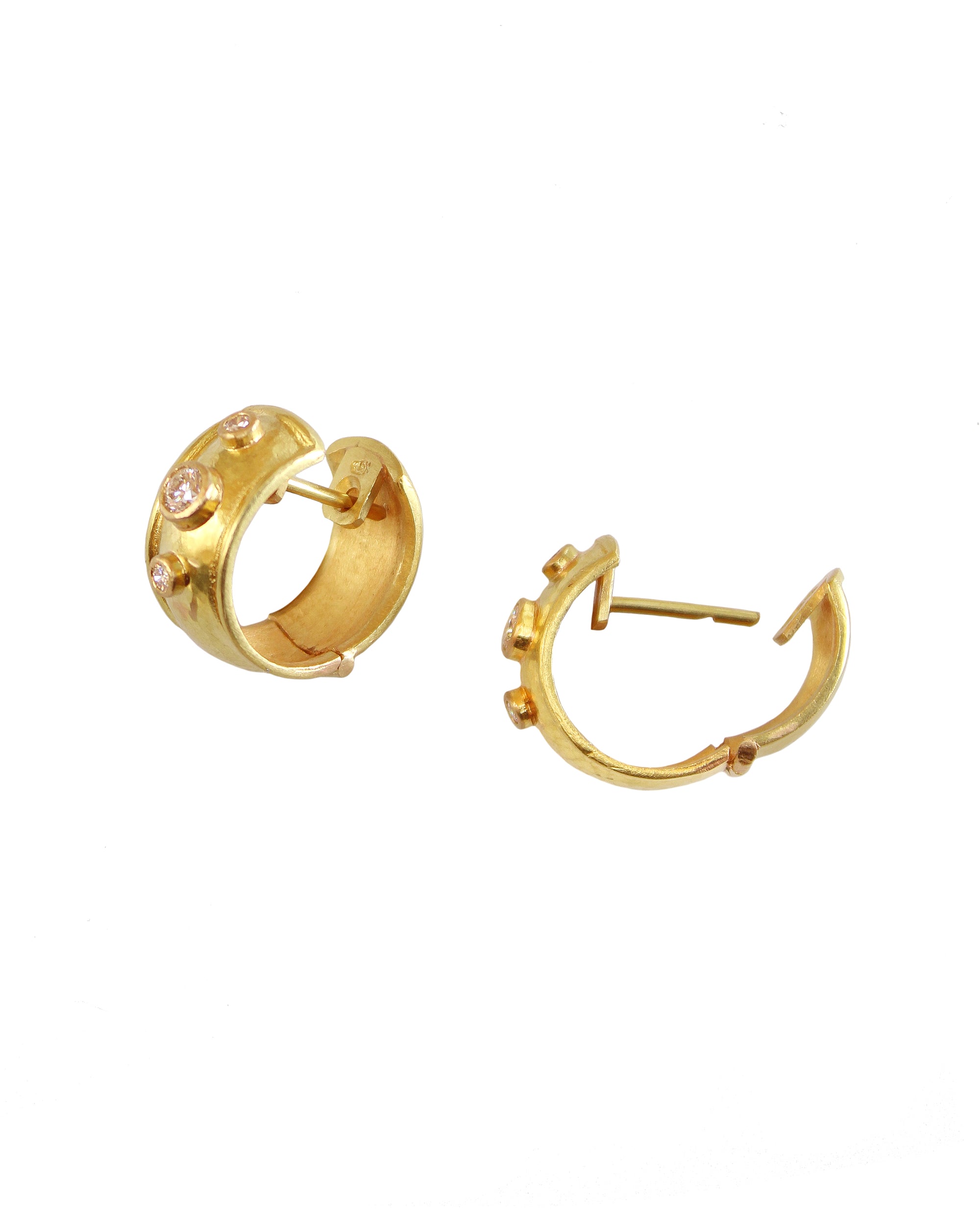 Puffed Hoop Earring with Diamonds