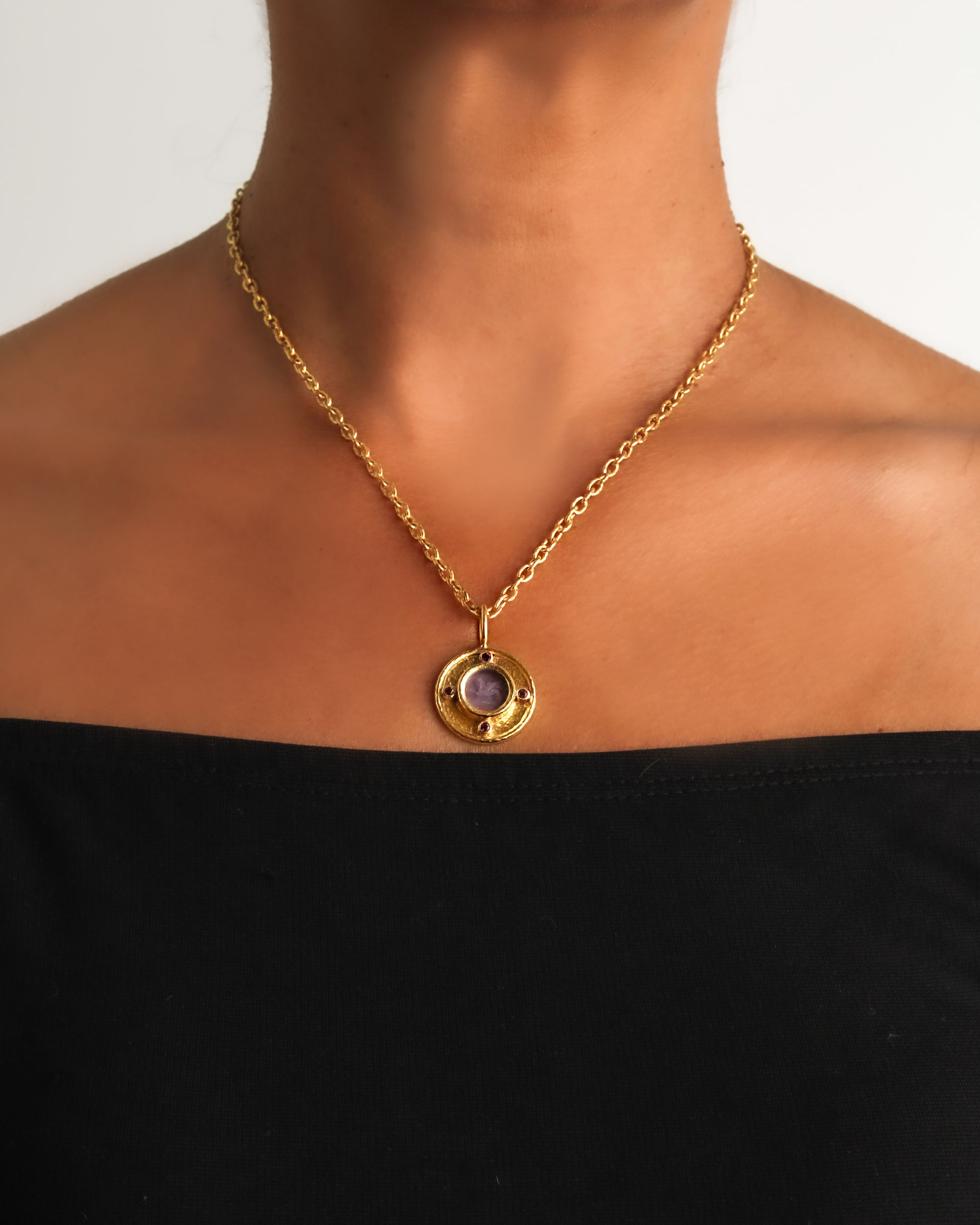 Mulberry Venetian Glass 'Tiny Griffin' Pendant