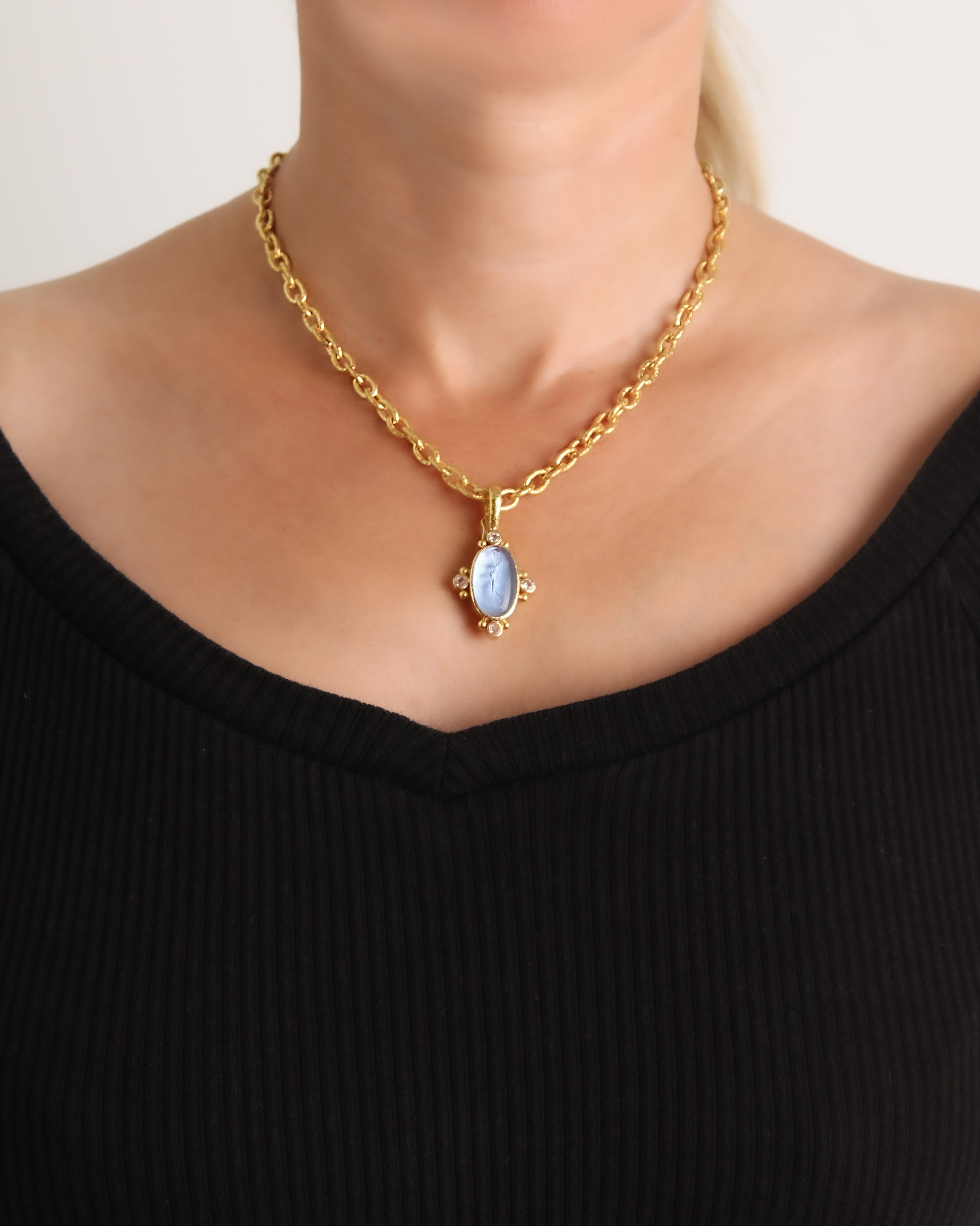 Cerulean 'Standing Goddess' Pendant