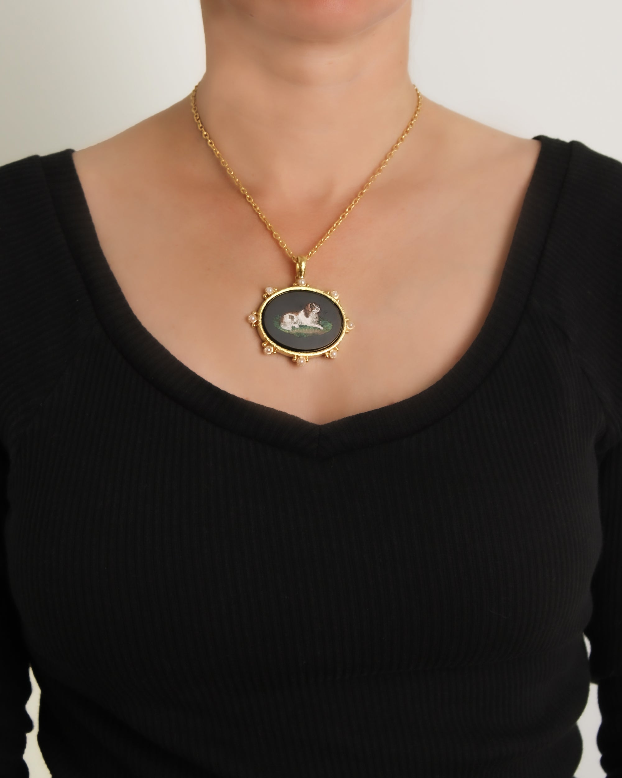 Antique Micromosaic 'Spaniel in Lawn' Pendant