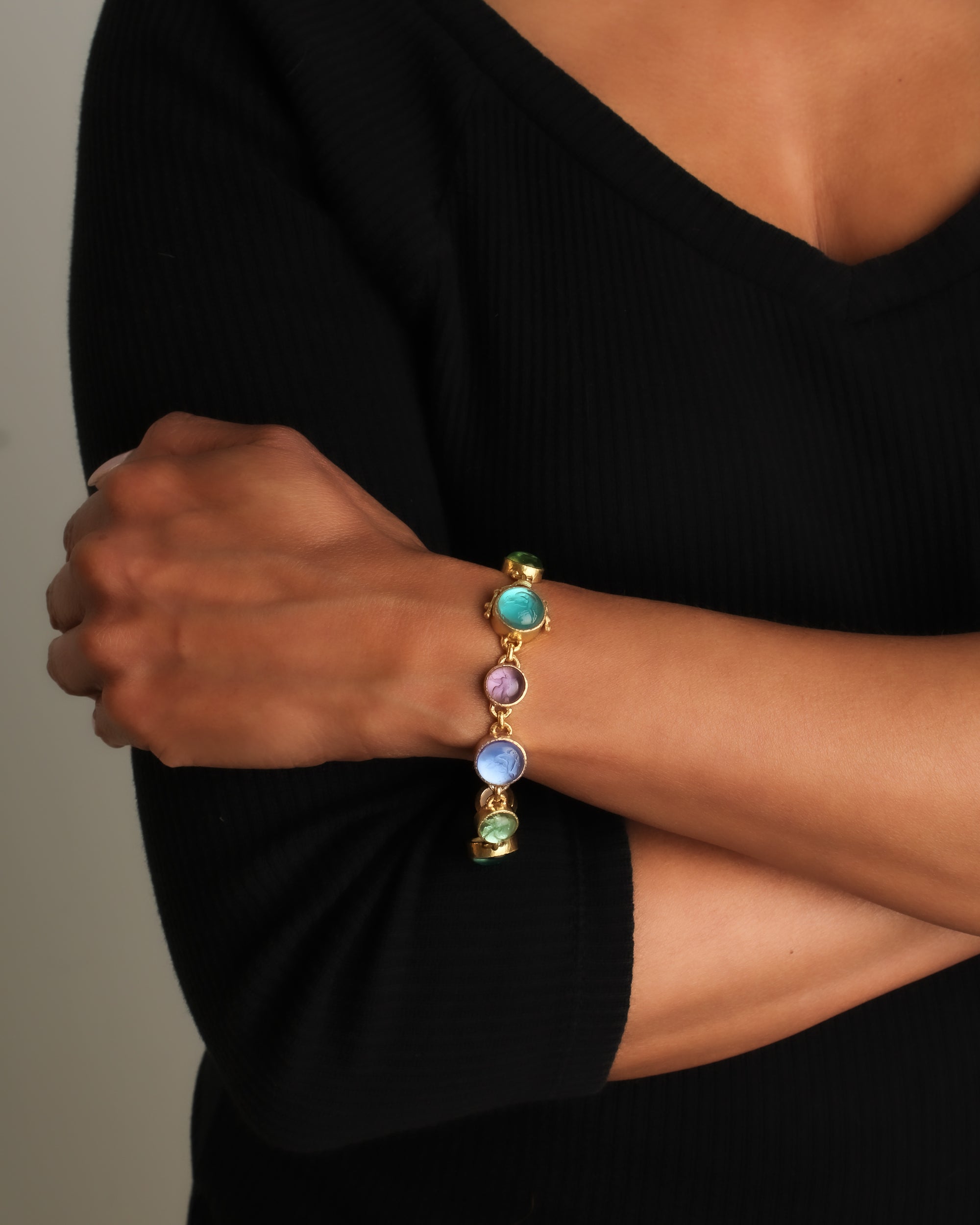 Small Round Venetian Glass Intaglio Bracelet
