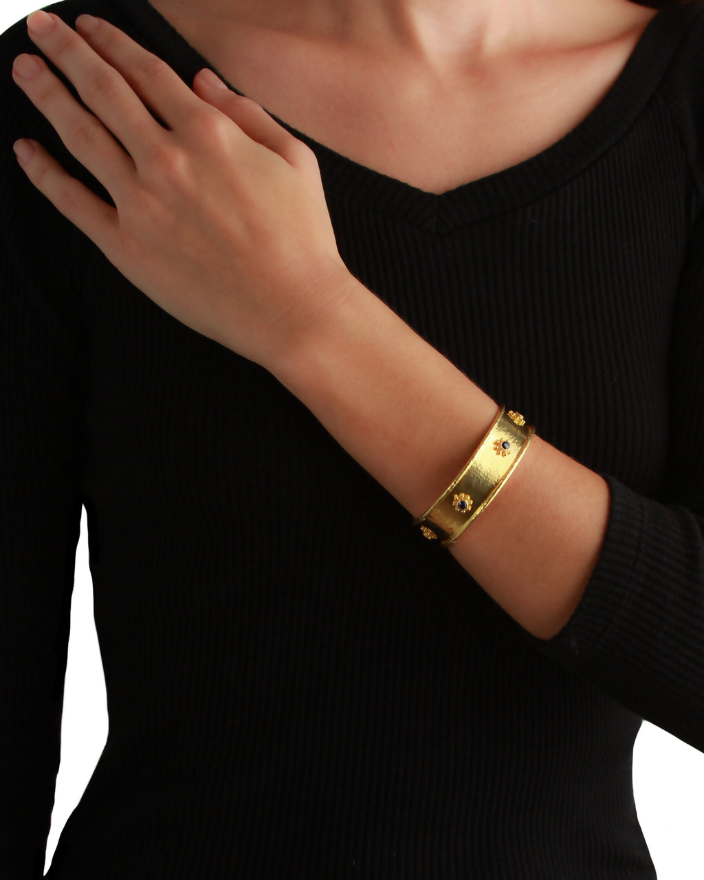Blue Sapphire Daisy Bangle