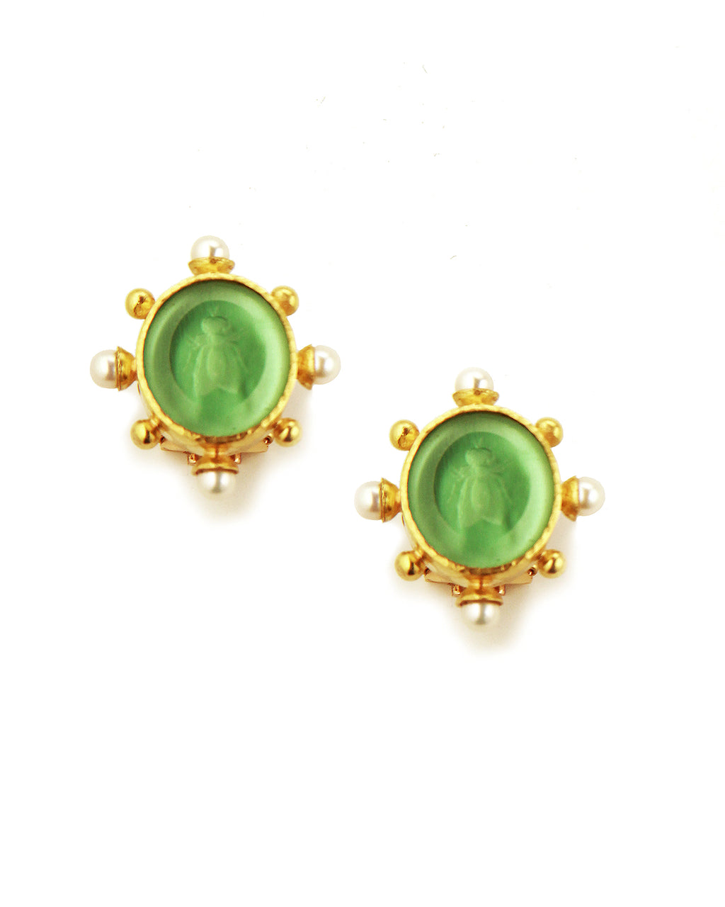 Nile 'Demel Bee' and Pearl Earring