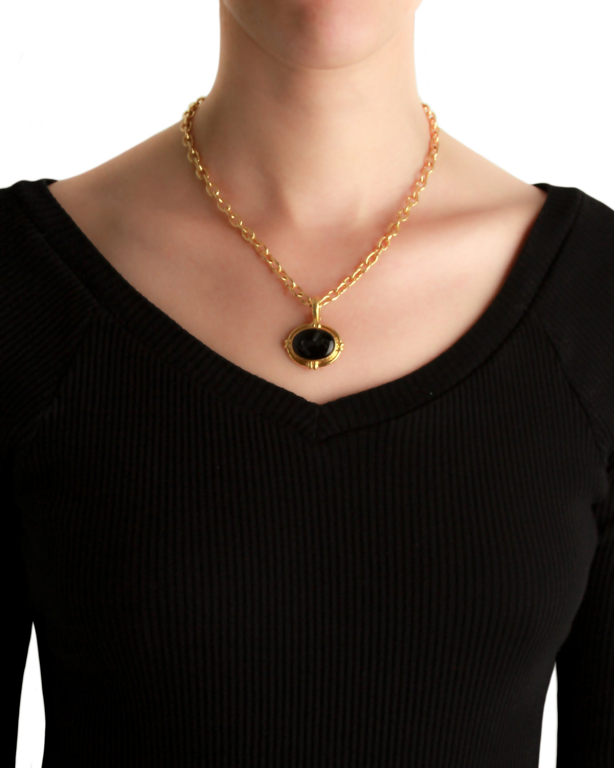 Onyx 'Rearing Horse' Pendant