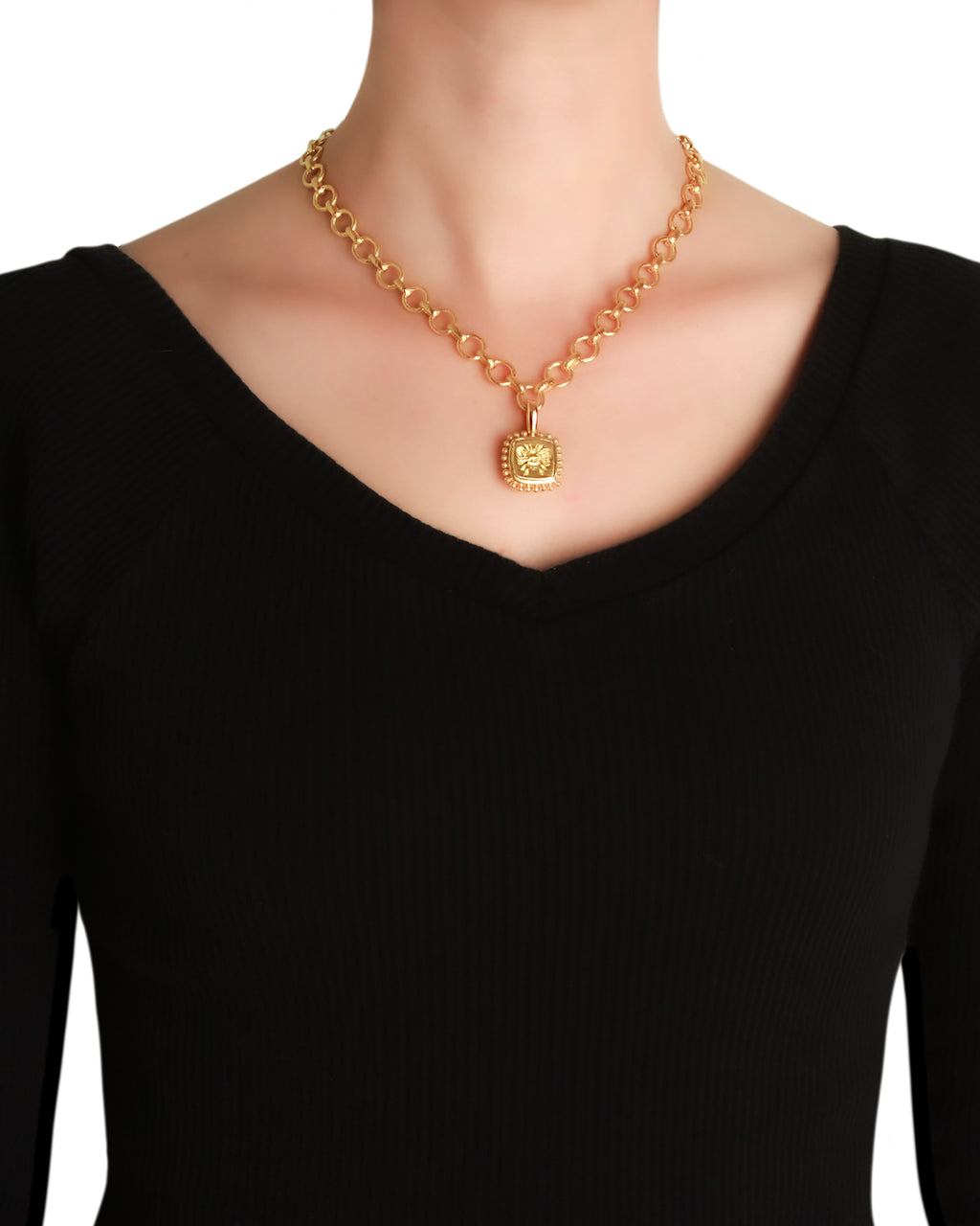 Cushion Gold Bee Pendant with Granulation