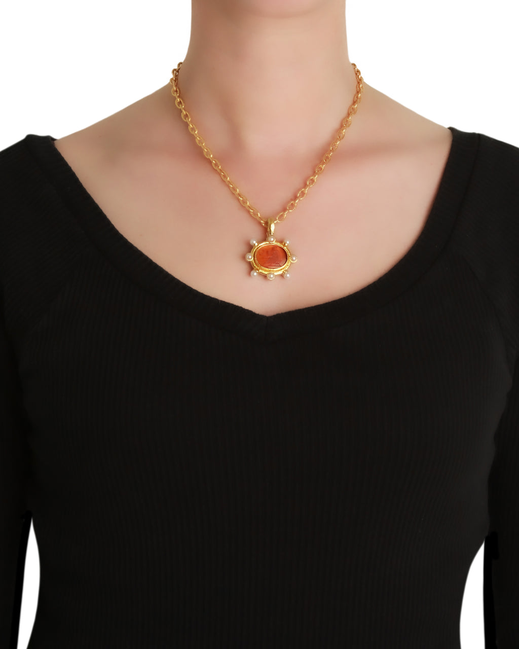 Pink 'Laurel Wreath' and Pearl Pendant