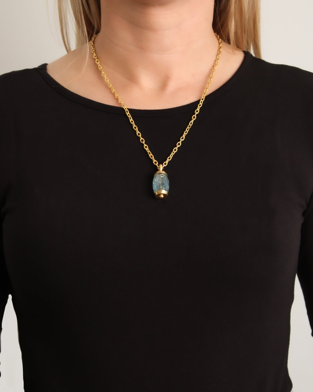 Carved Aquamarine Pendant