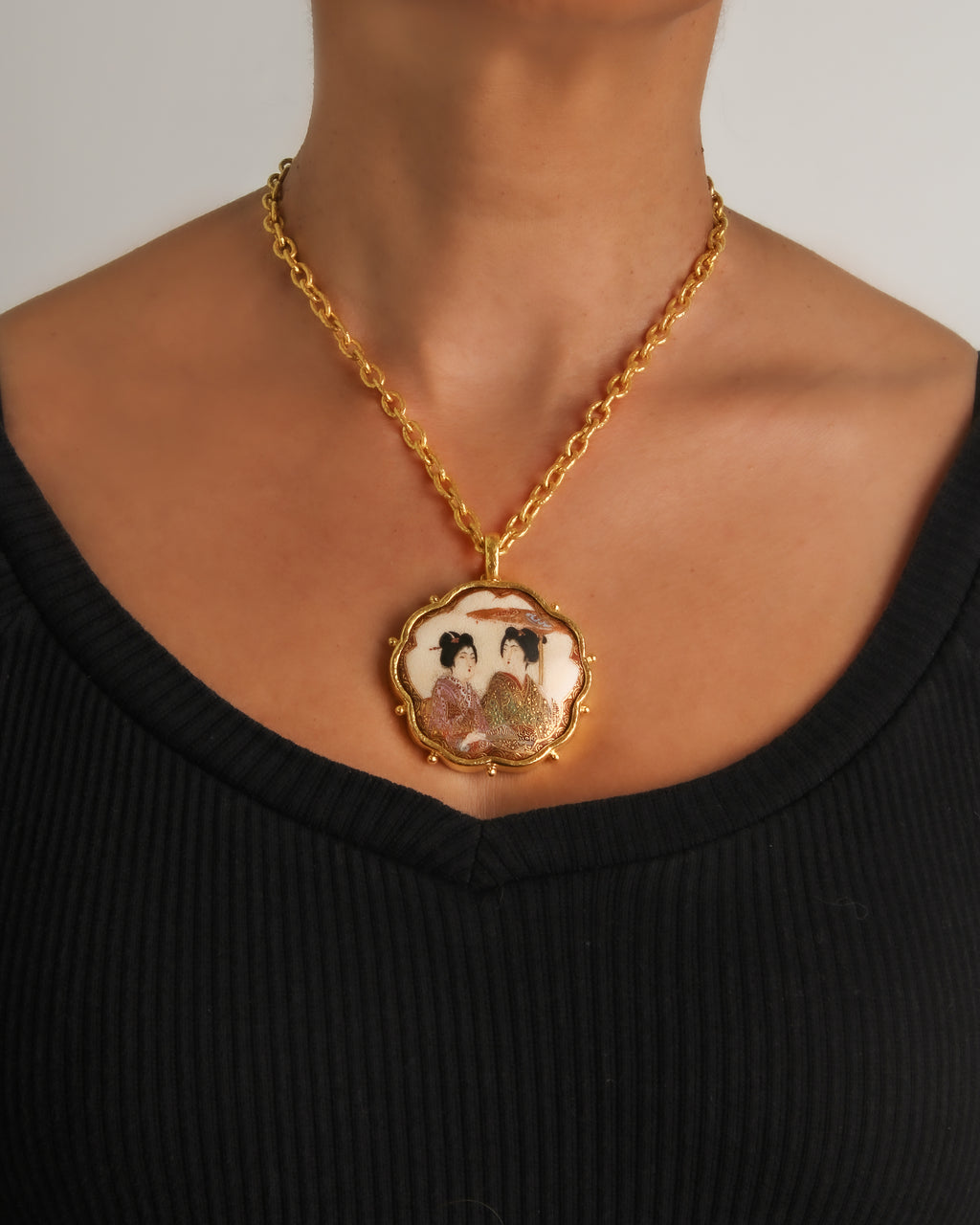 'Two Geishas with Umbrella' Satsuma Pendant