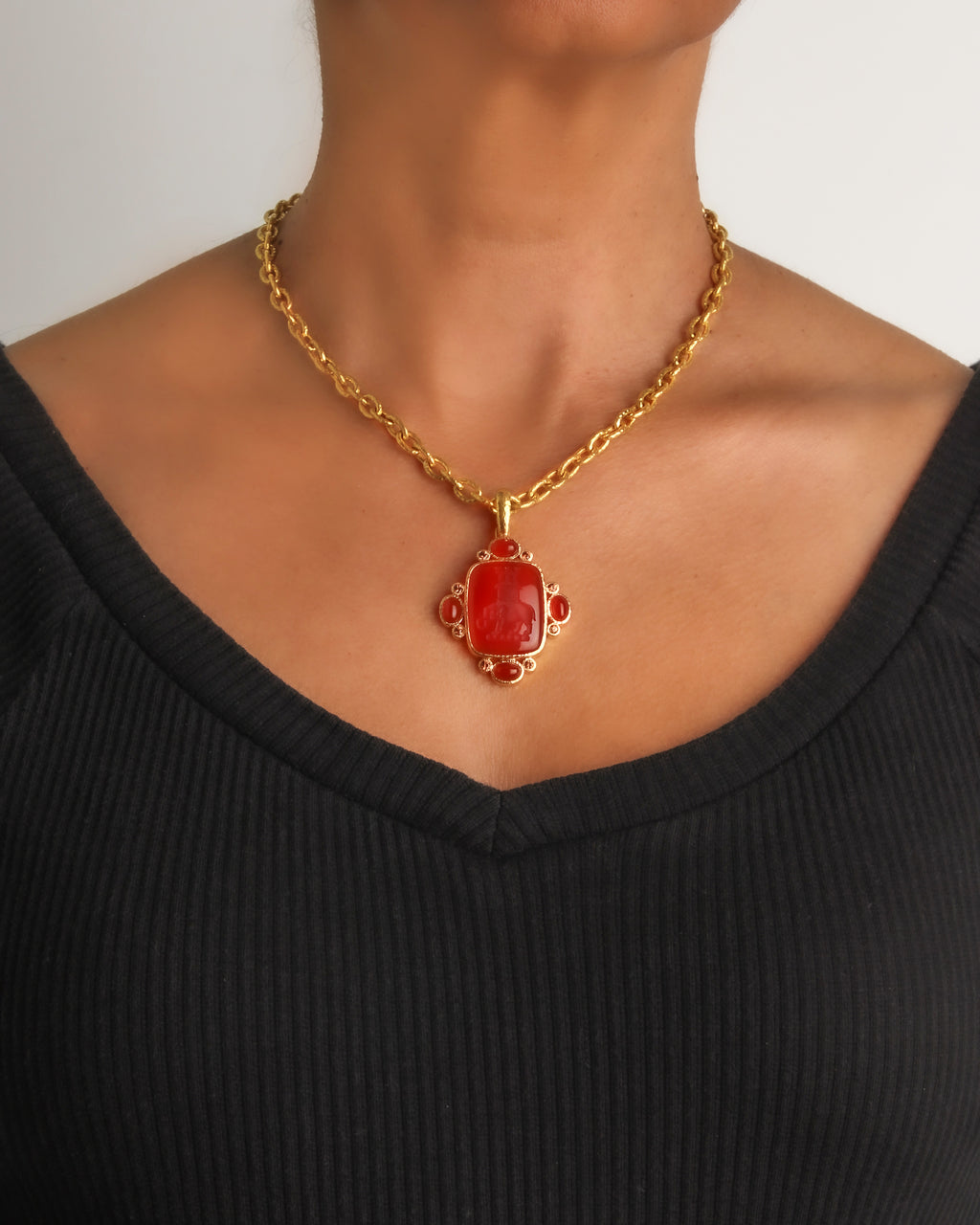 Carnelian 'Elephant and Castle' Pendant