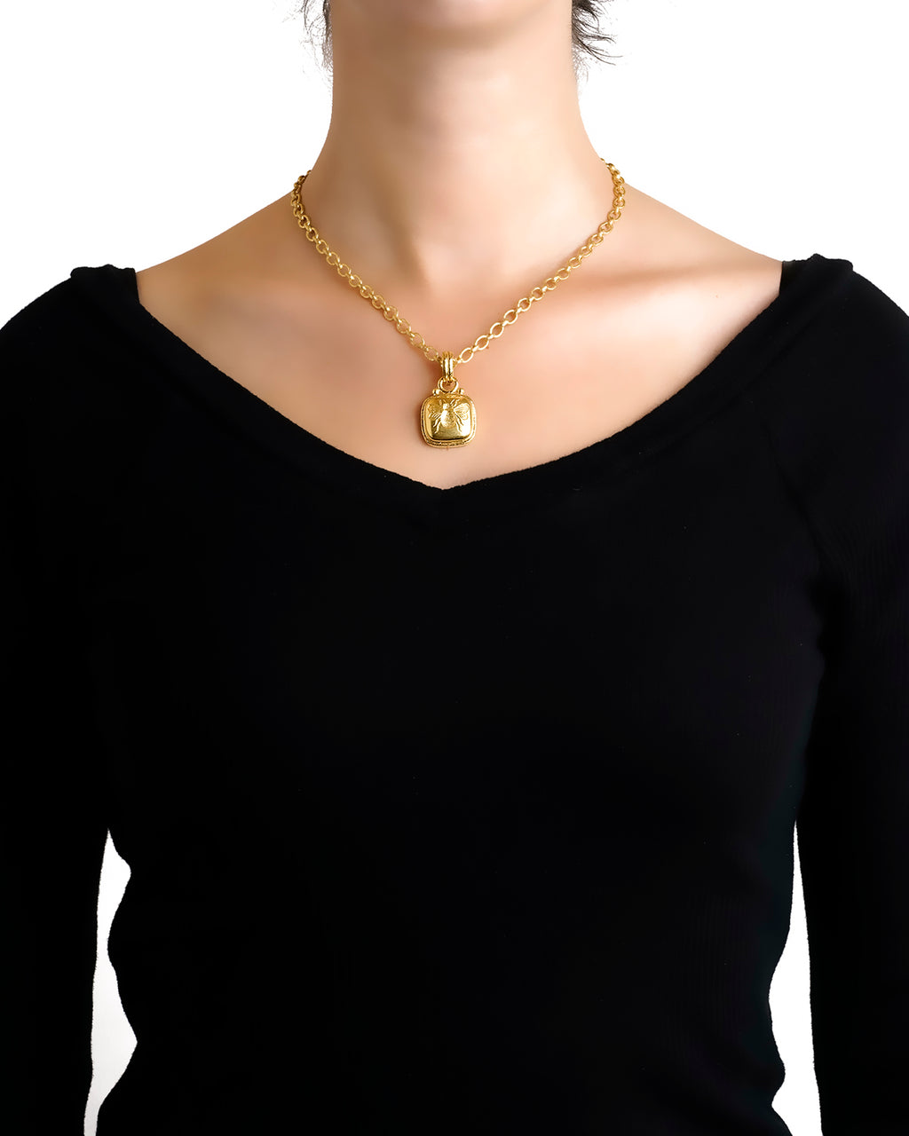Cushion 20x20 Gold 'Fat Bee' Pendant