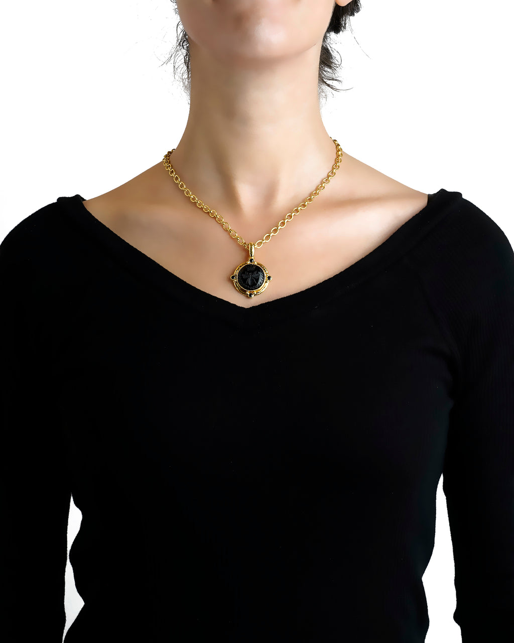 Onyx 'Queen Bee' Pendant
