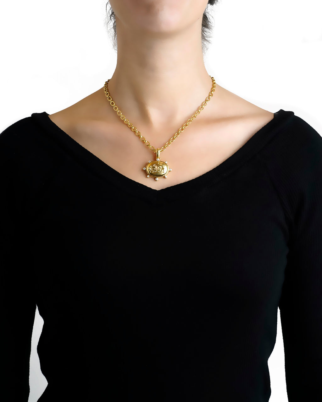 Gold 'Eros and Lion' Pendant
