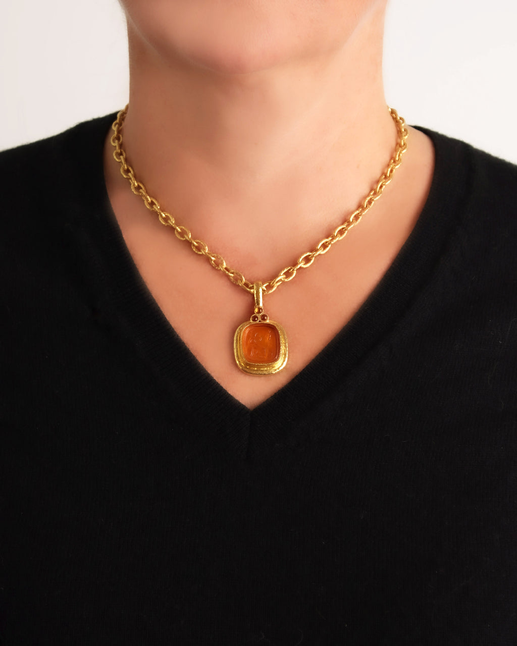 Amber 'Seated Minerva' Pendant