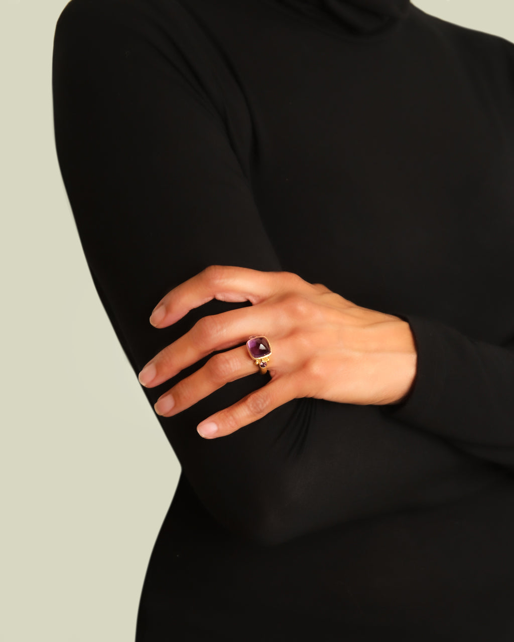 Sugarloaf Amethyst Ring