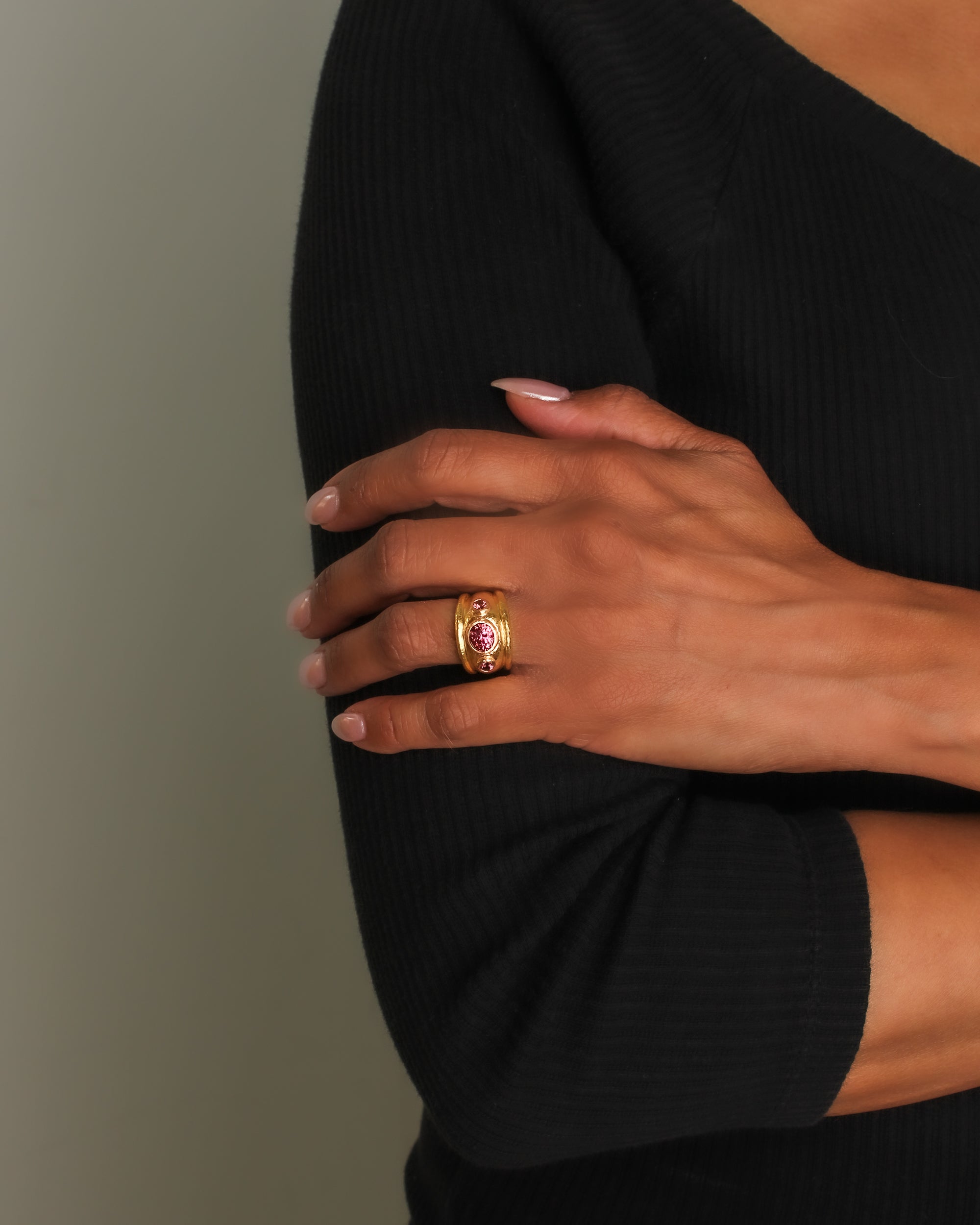 Pink Spinel Puffy Cigar Band
