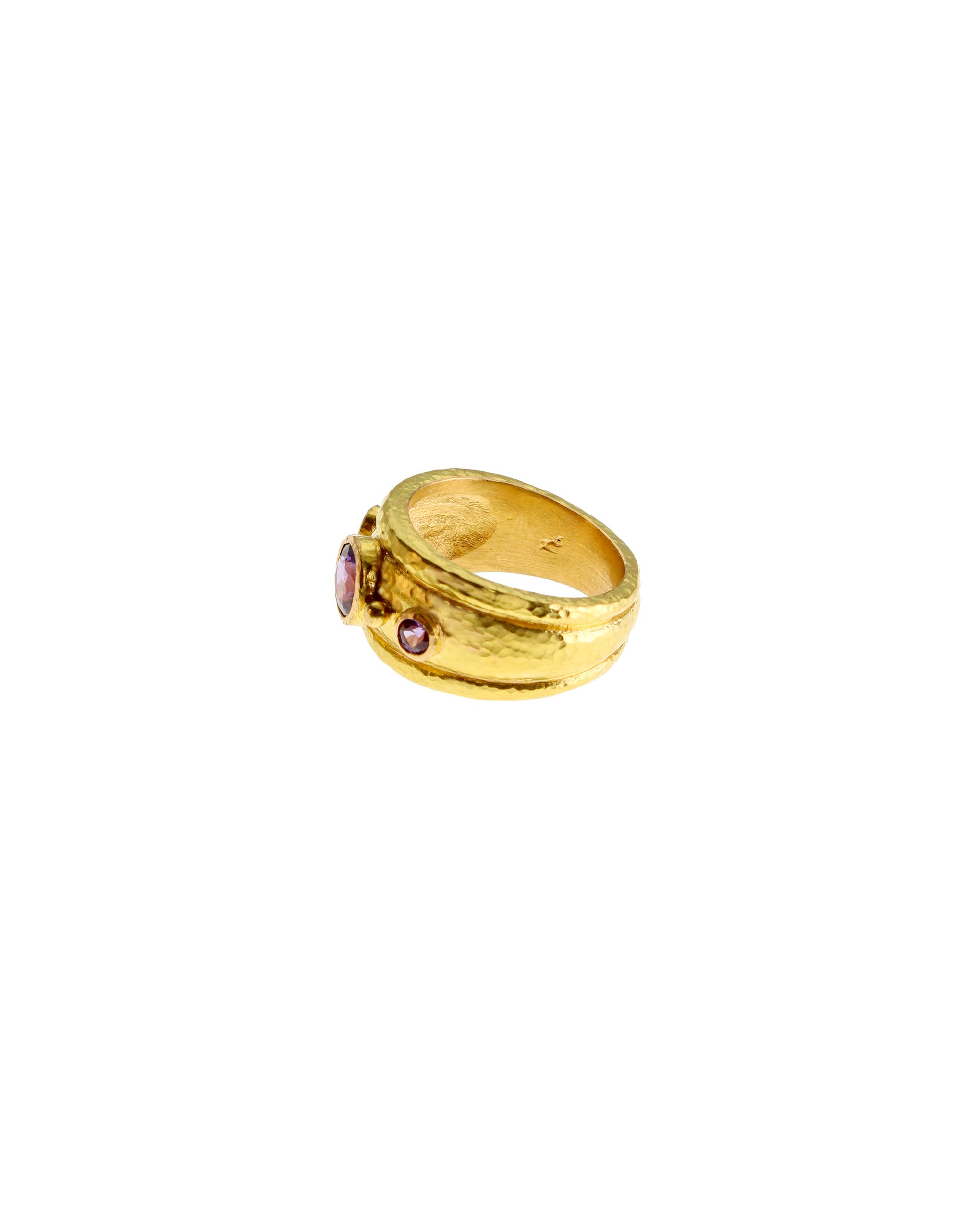 Purple Sapphire Ring in Bombe