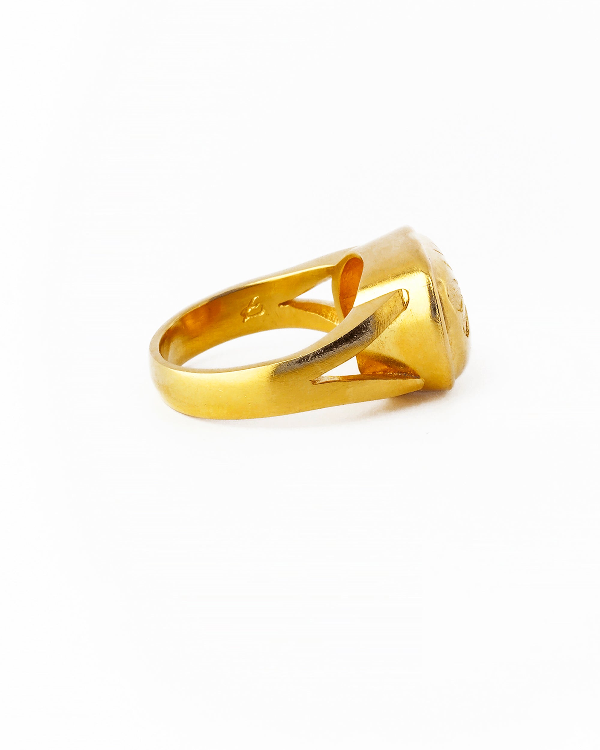Gold 'Fat Bee' Ring with Split Shank