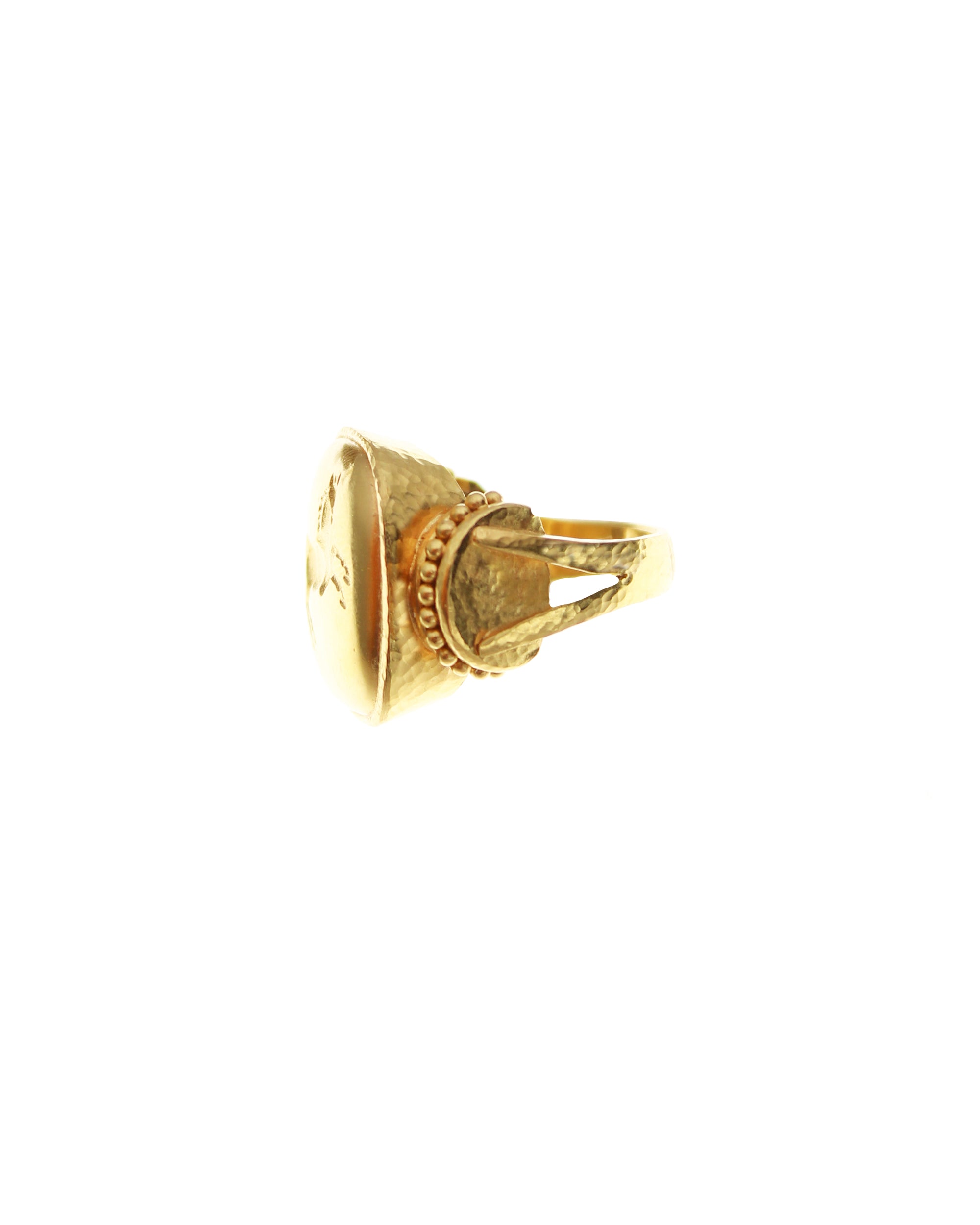 Gold 'Rearing Horse' Ring